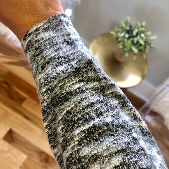 1 LEFT•Cozy Lounge Wear  Jogger Set - Picture 4 of 5